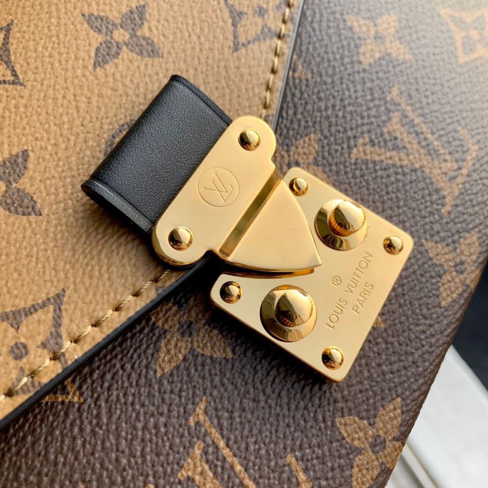 Louis Vuitton Pochette Metis East West