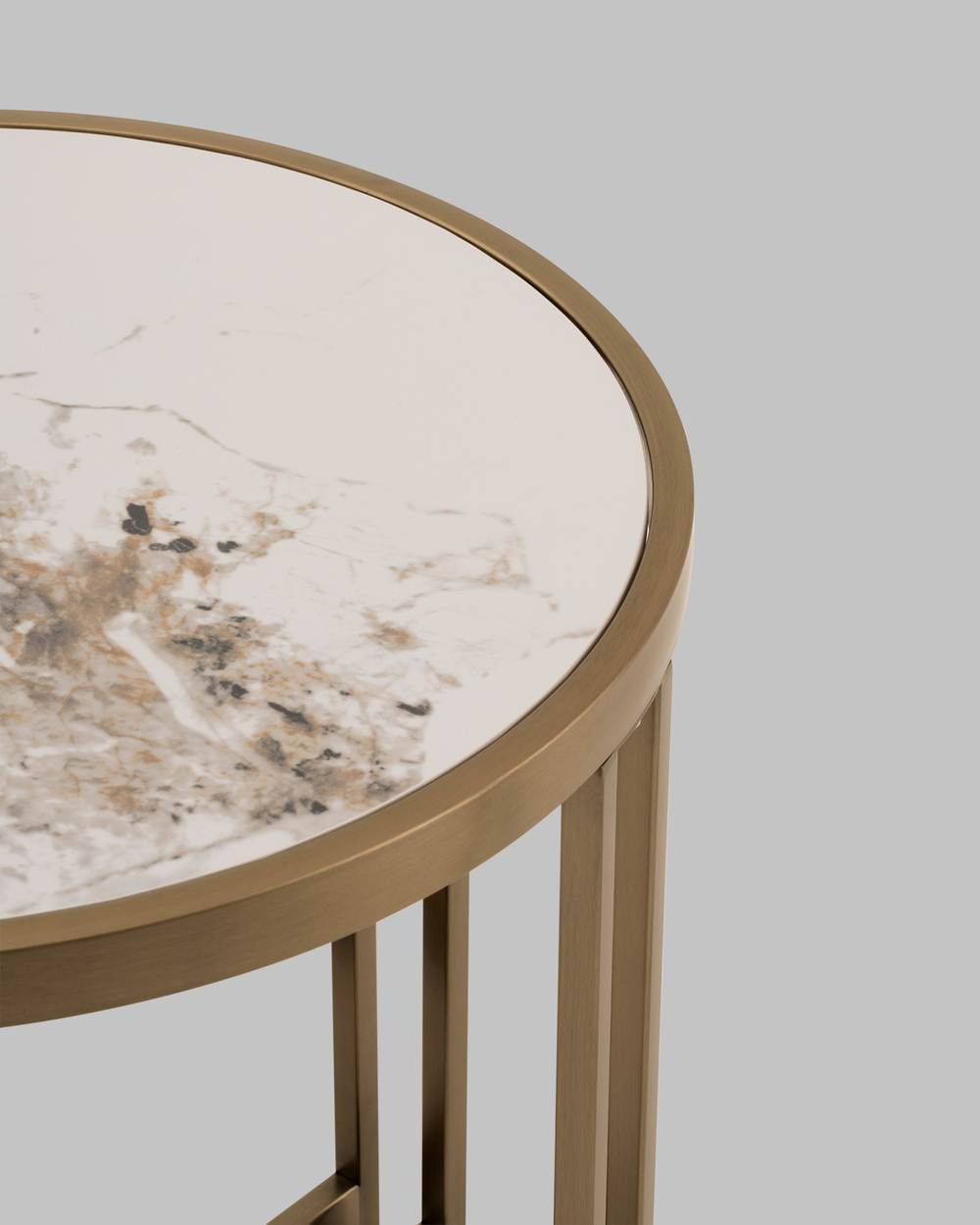 Журнальный столик Алиада 55х55 см светлая керамика сталь шампань