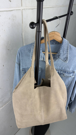 Сумка-мешок женская натуральная замша артикул 610-53 цвет "бежевый"