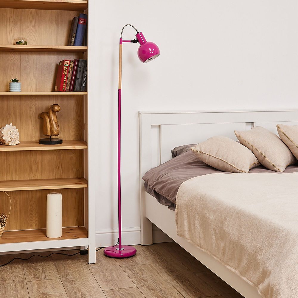 UML-T702 E14 PINK Торшер напольный под лампу Е14. 60W. с регулировкой наклона. Механический выключатель. Розовый. ТМ Uniel
