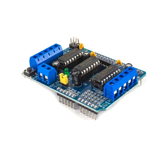 Драйвер L293D motor control shield