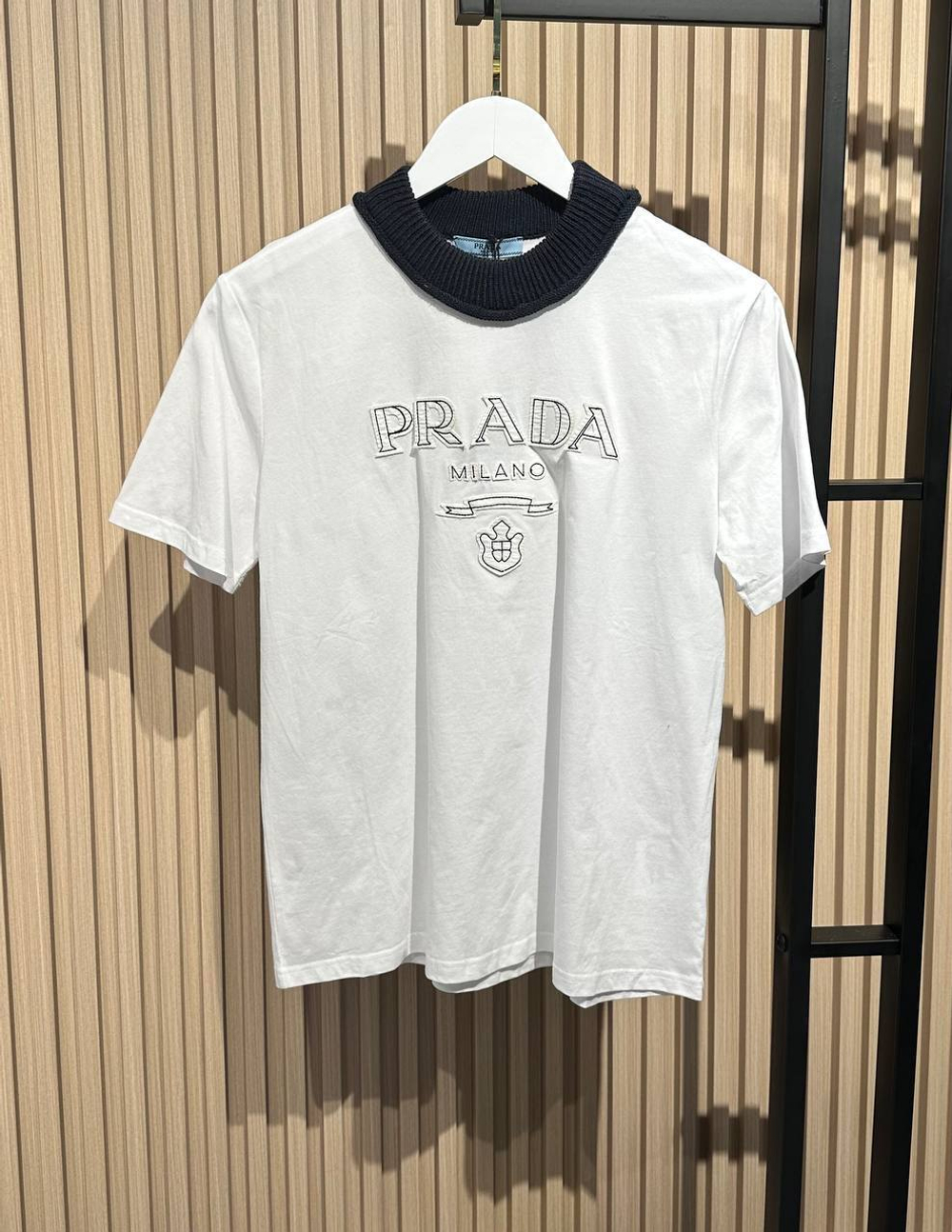 Футболка Prada