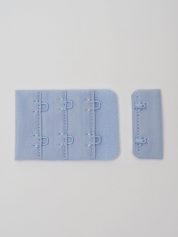 Застежка для бюстгальтера цвет нежно-голубой с крючками 2х3