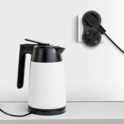 Разветвитель электрический ЭРА SPx-2e-B на 2 розетки с заземлением 16А черный | Тройники