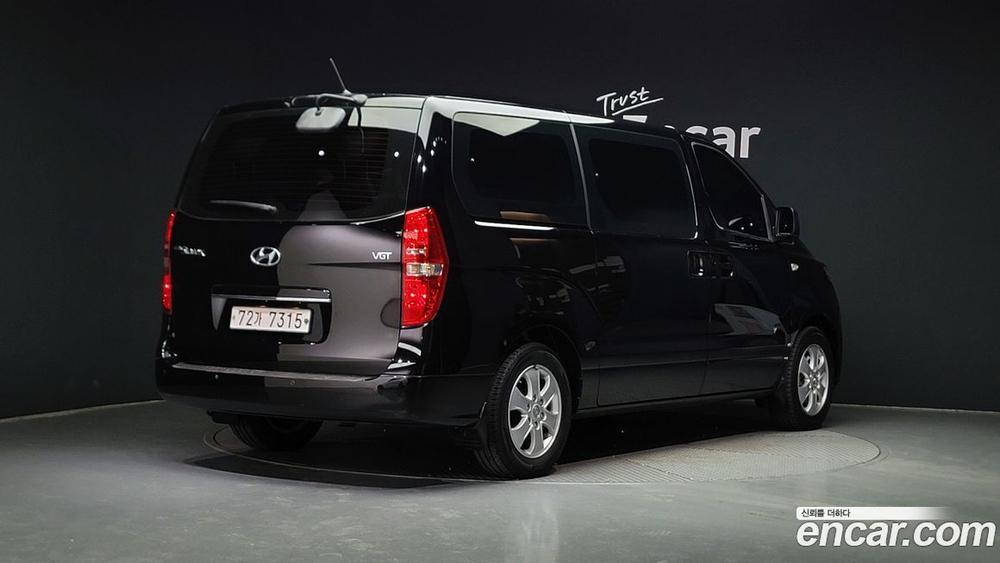 Hyundai The New Grand Starex Wagon 11-и местный (09.2019)