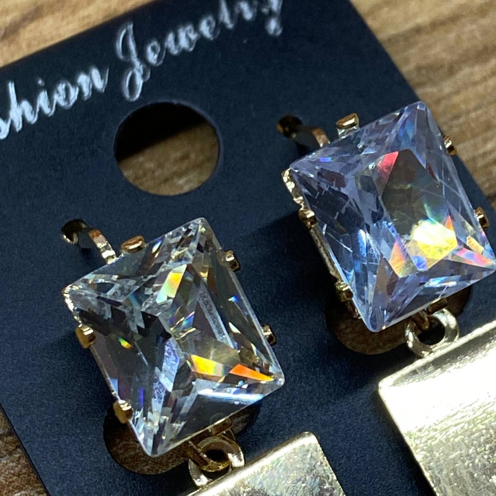 Серьги англ.заст. Bogema кристалл прямоугольник пластина квадрат цепочки жгутики металл золотистый