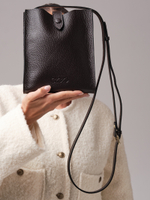 Женская кожаная сумка кросс-боди DBR 30919 темно-коричневый