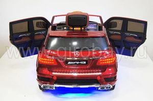 Детский электромобиль River Toys Mercedes-Benz GL63 A999AA красный