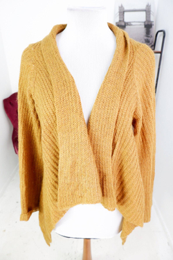 Кардиган красивого оттенка, визуально на 48/50 размер