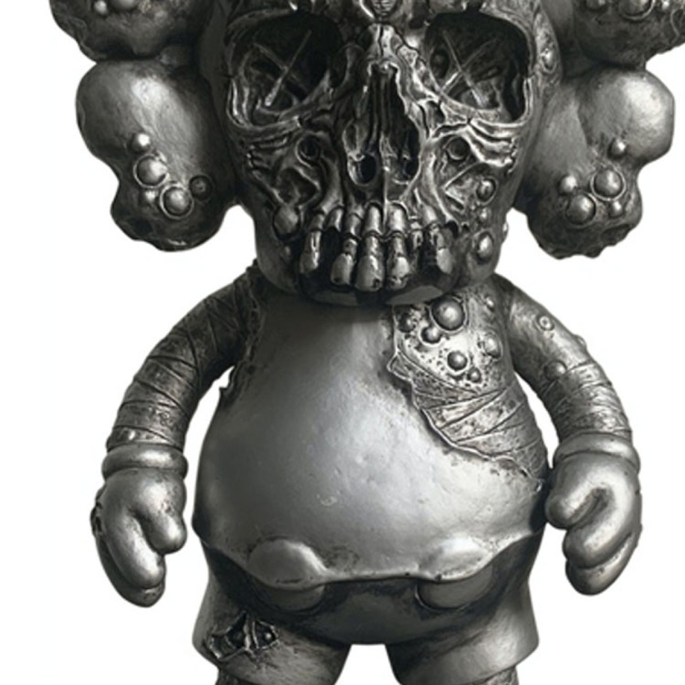 Дизайнерские игрушки Kaws Pushead Companion Vinyl Figure Silver 26.67cm, K-PUCVFSVR