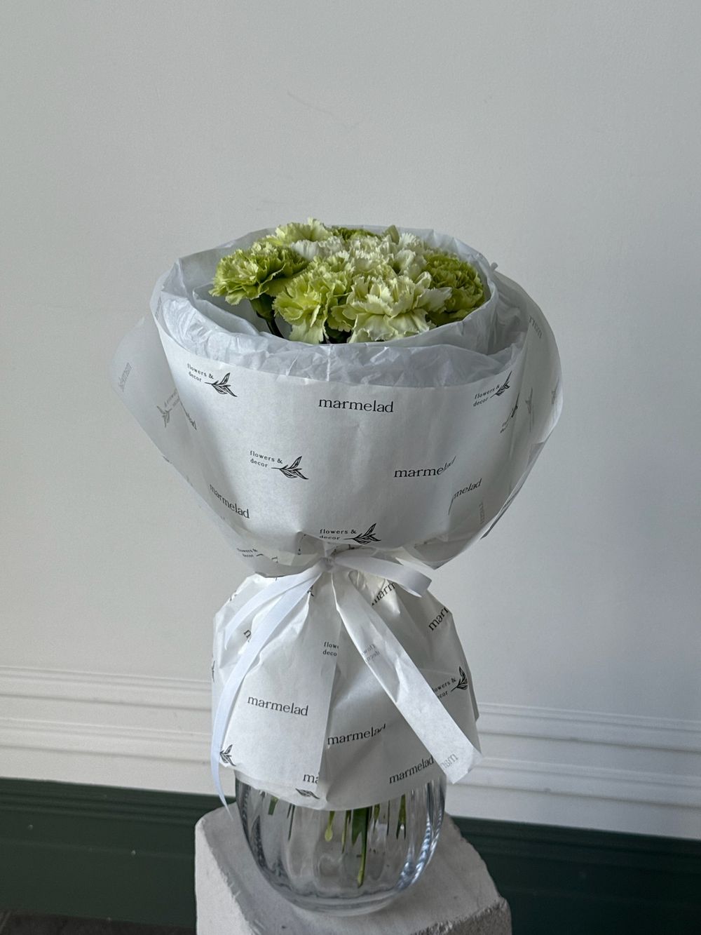 Букет моно из зеленых диантусов