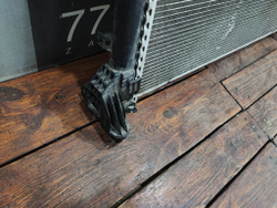 Радиатор двигателя Mercedes V-Class (W447) 14-нв Б/У Оригинал A4475010001