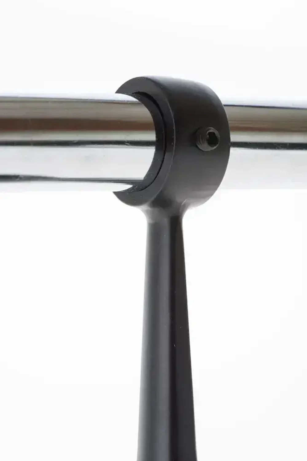 Держатель трубы d25мм дистанционный L112,5мм, jk58 цвет черный, комплект 2шт. диаметром 25мм. Джокер