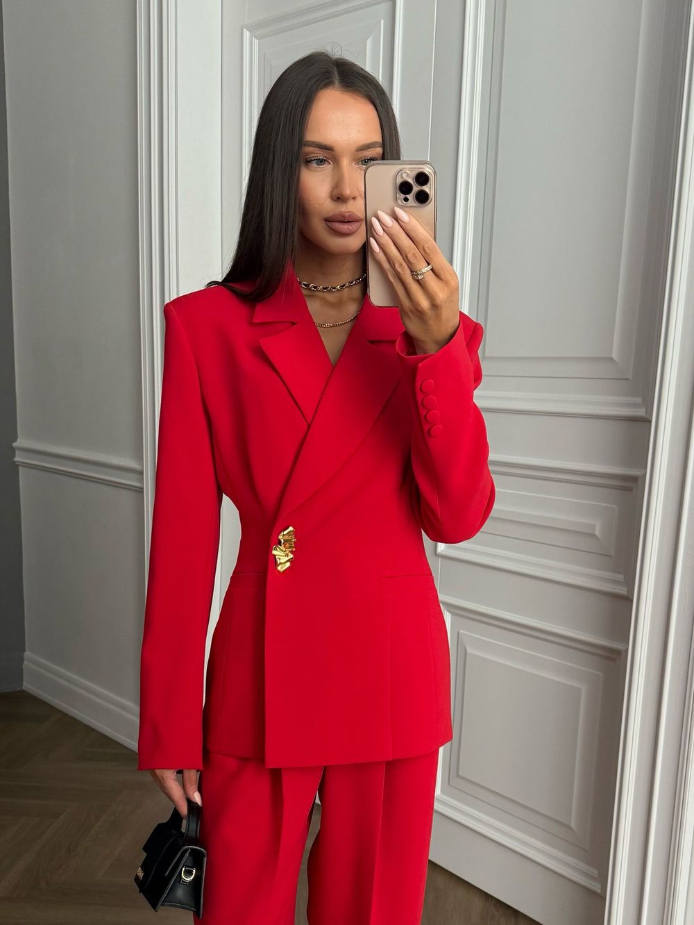 Пиджак приталенный красный