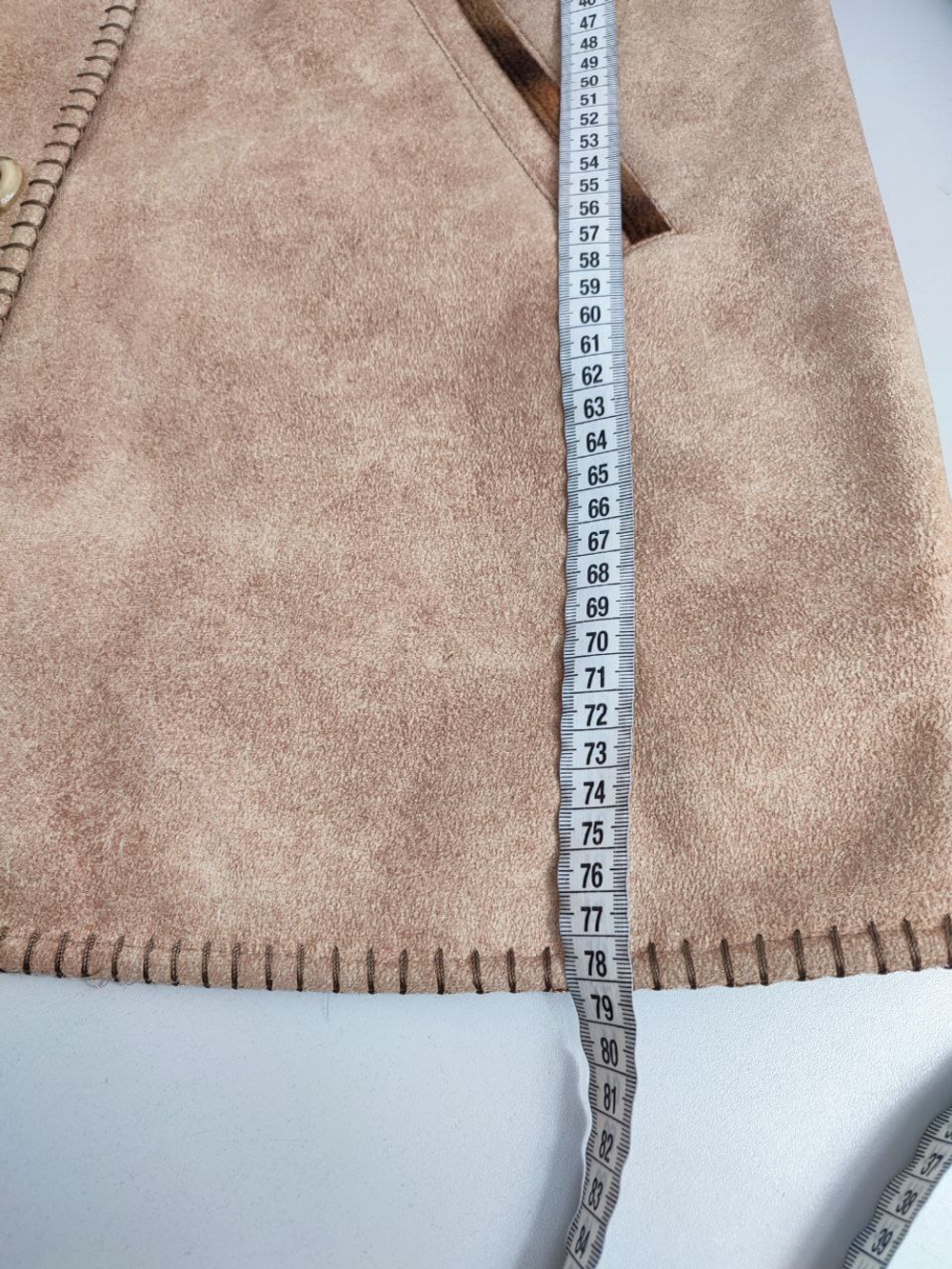 Дубленка демисезонная с капюшоном 50 размер