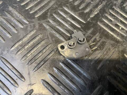 Лягушка переднего тормоза Suzuki GSR400 (GK7DA)