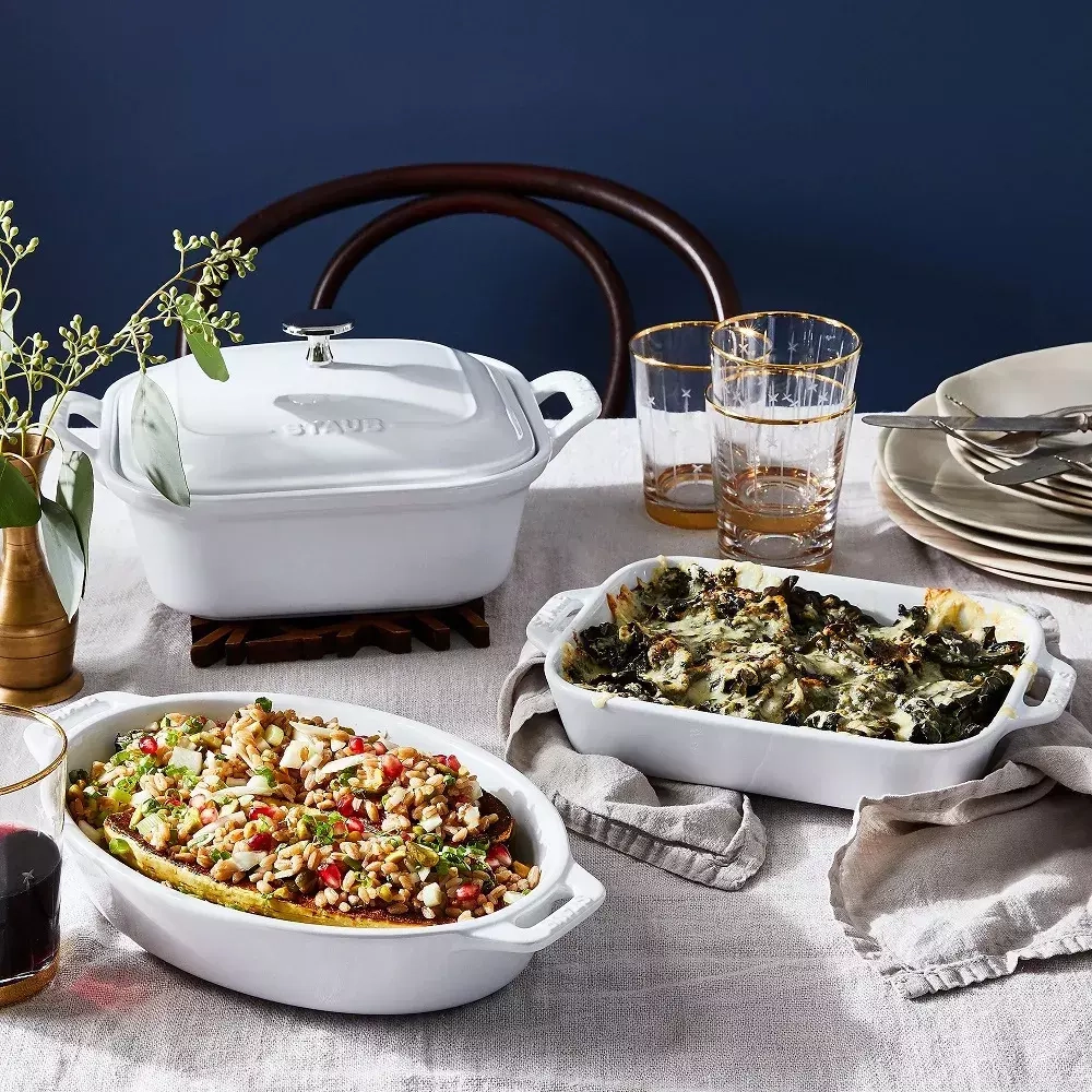 STAUB - Блюдо варочное керамическое 4,5л белое / артикул   40511-151-0  / GTIN 4009839317187