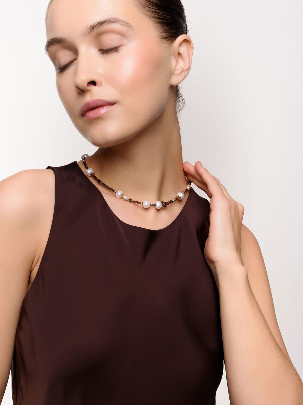 Колье "Elegant Hematite Pearl" Gold