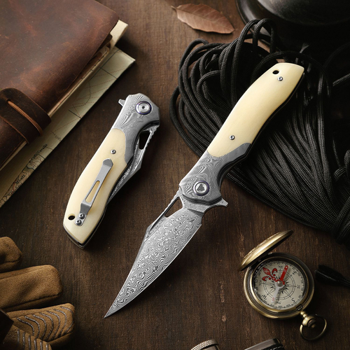 Складной туристический нож TRIVISA Apus-02W/P клинок 110 Layers Damascus рукоять дамаск и кость (бежевый)