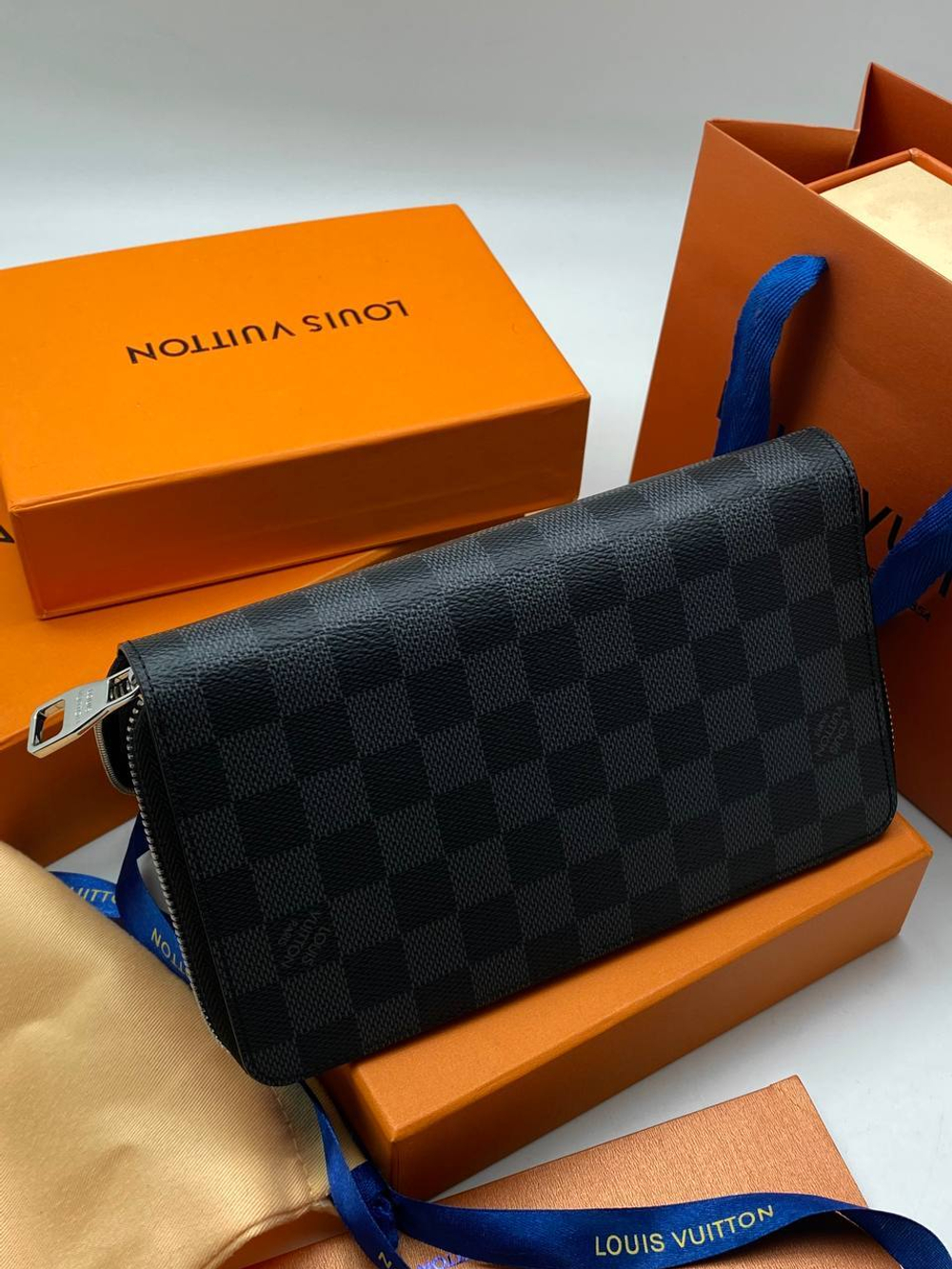 Кошелёк Louis Vuitton