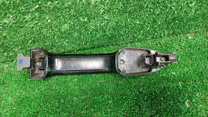 Ручка двери передняя правая Lexus LX 3 (2015-2023)