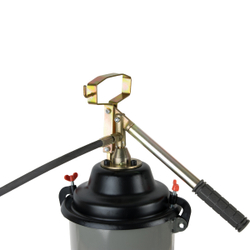 WDK-89625 Нагнетатель консистентных смазочных материалов, механический. Объем бака 13 л