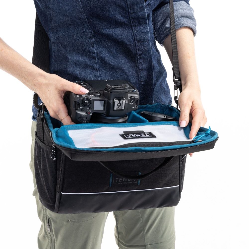 Фотосумка Tenba Skyline v2 Shoulder Bag 12 Black 637-784