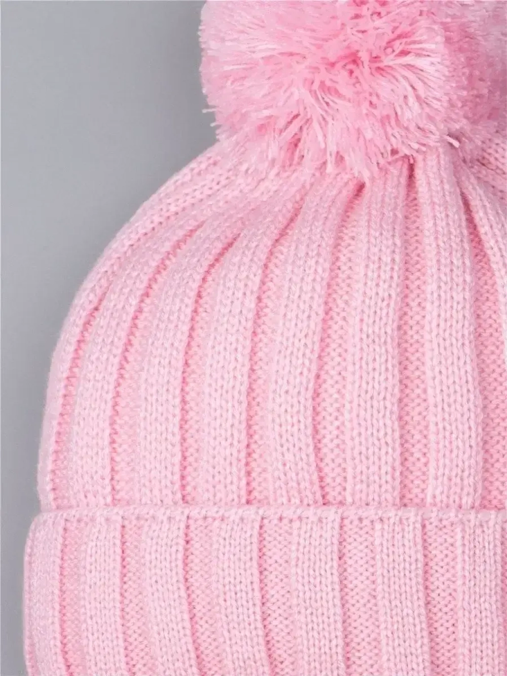 Шапка для девочки на завязках осенняя