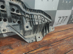 Пыльник переднего бампера Toyota Corolla (E180) 12-16 Б/У Оригинал 5261802070