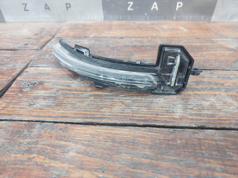 Повторитель поворота в зеркало правый Haval Jolion 21-нв Б/У Оригинал 24774008GWCZXD03