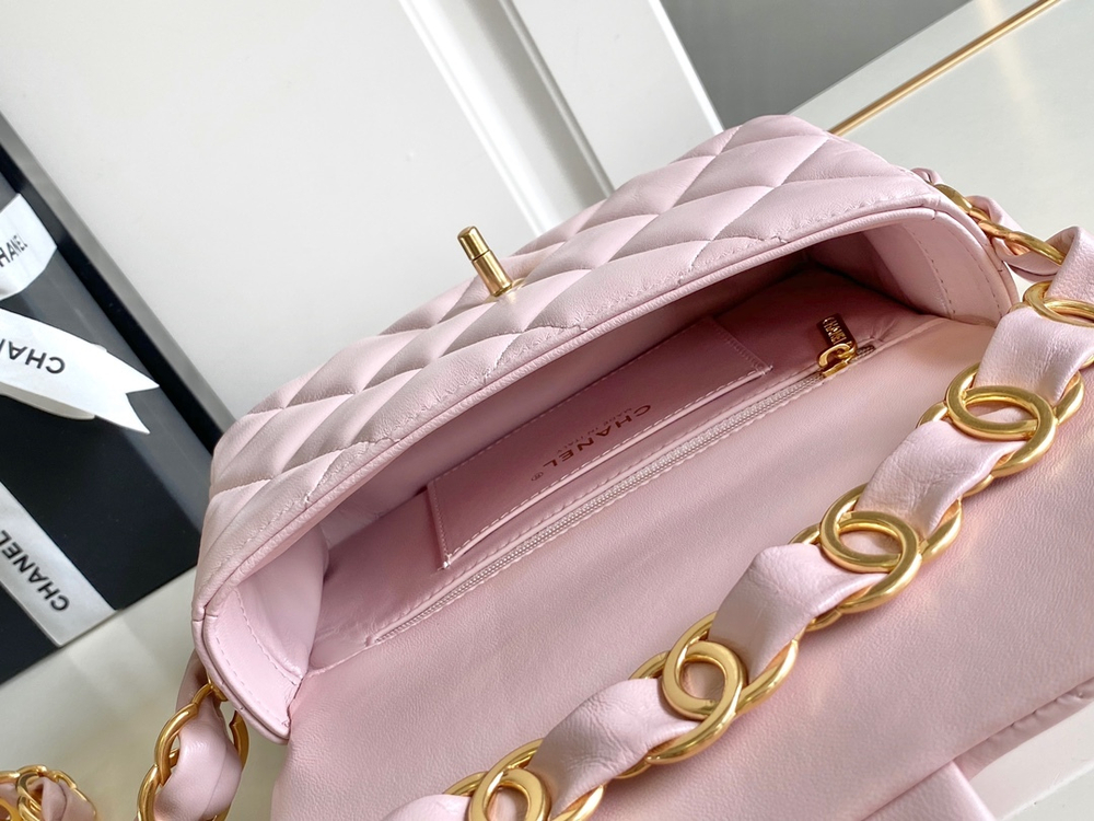 Chanel Bag 19 cm