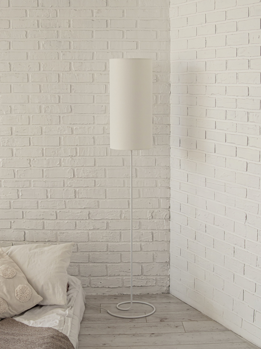 Торшер напольный белый с белым абажуром в стиле лофт, светильник напольный классический, Дельта, E27, 60 Вт