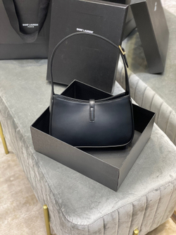 Saint Laurent Le 5 à 7 Hobo Bag