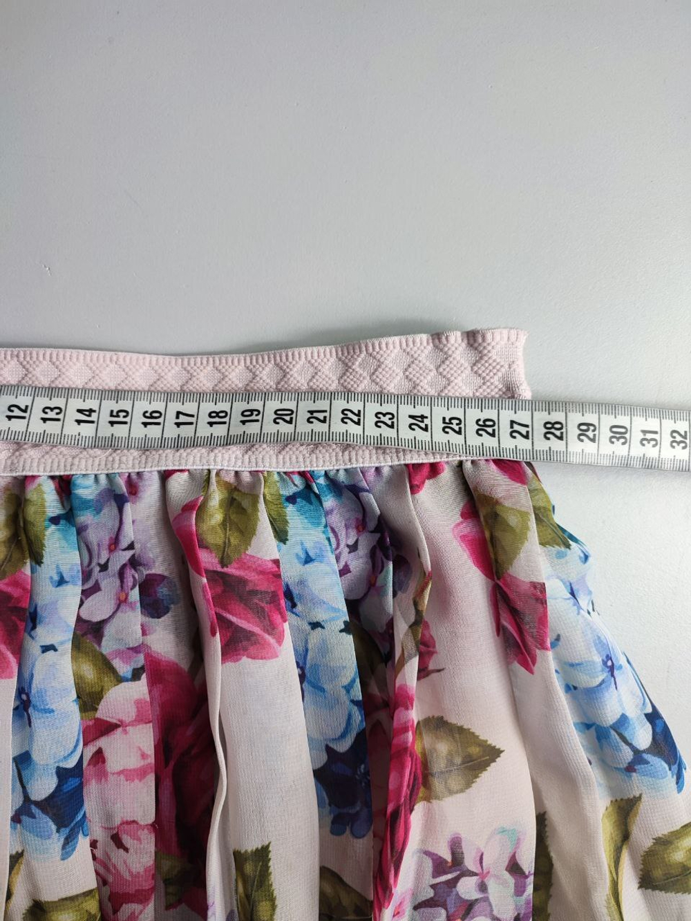 Юбка Карамели классная 7-8 лет