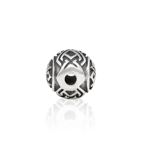 Шарм из серебра 925 пробы Макошь - славянский оберег, вид сбоку