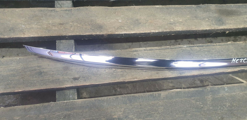 Молдинг крышки багажника Mercedes E-Class (W213) 16-21 Б/У Оригинал A2137570000