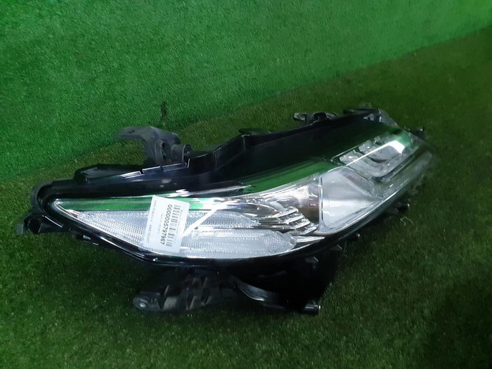 Фара правая Toyota Camry xv70 (2020-н.в.) LED
