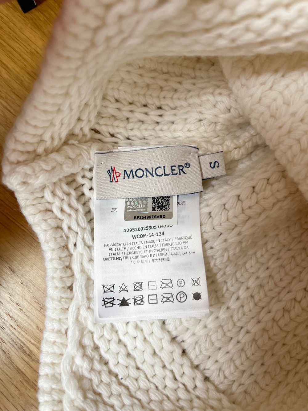 Шапка Moncler