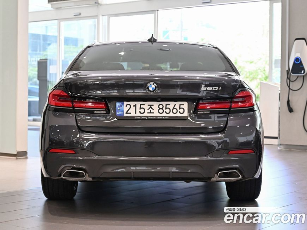 BMW 5 Series (G30) 520i M Sports (09.2022)