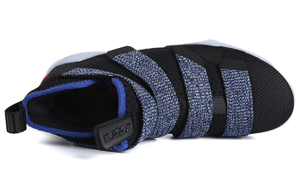 Кроссовки Nike Zoom Soldier 11