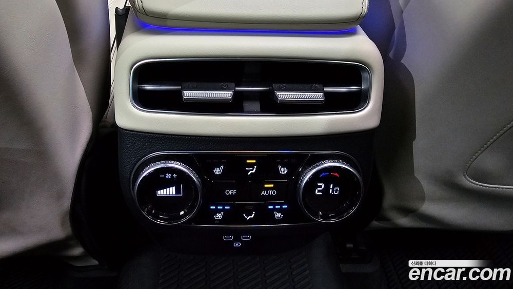 Genesis GV70 2.5T Бензин 2WD (05.2022)