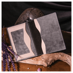 Чехол на паспорт «Лев» серый