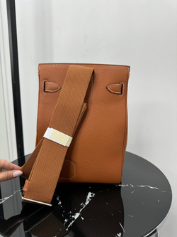 Сумка-слинг Hermes