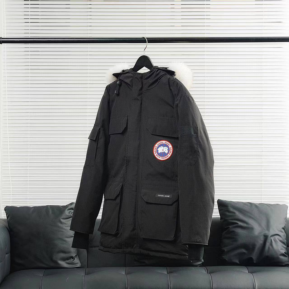 Пуховик Canada Goose