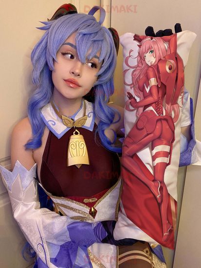 Мини дакимакура Зеро Ту 002 из Милый во Франкcе арт. M0406, 60х20 см