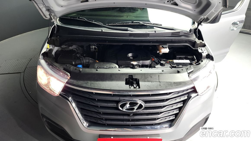 Hyundai The New Grand Starex Van 3-х местный (04.2020)