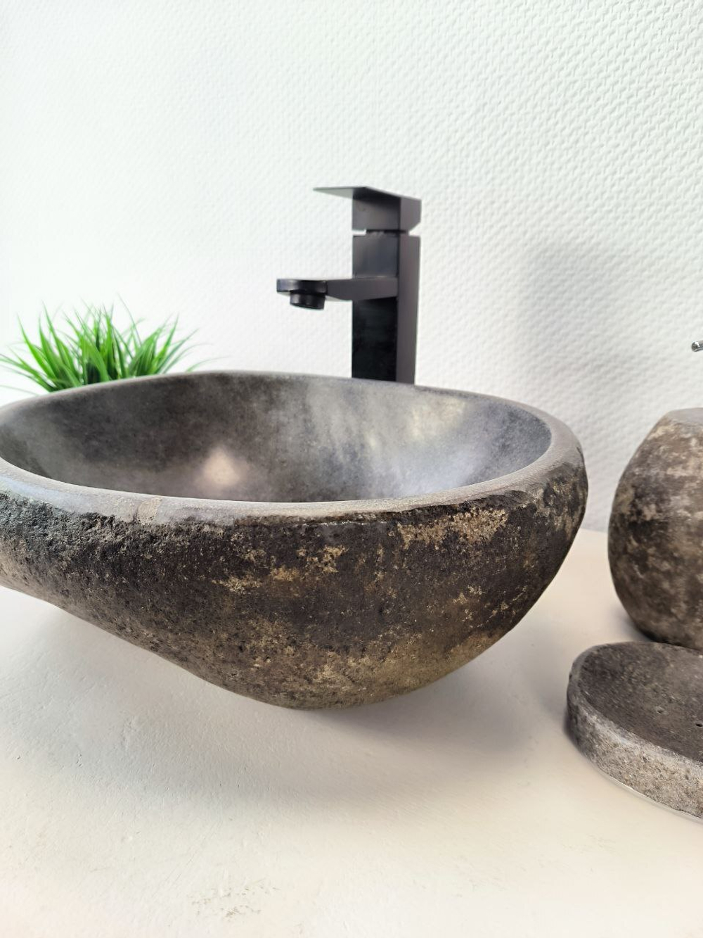 Раковина из речного камня RS-65994 39х31х16 из натурального камня