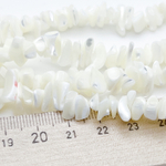 Перламутр бусины, крошка, размер около 5-10 мм, цена за нить 40 см