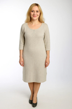 Платье льняное трикотажное с перламутровыми пуговицами