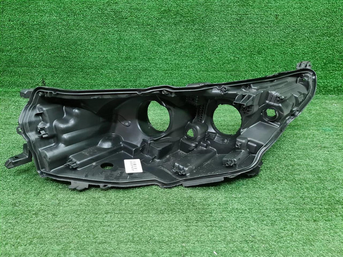 Корпус фары левый Toyota Highlander 3 U50 (16-19)